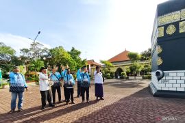 Wartawan Pokja KONI Jatim berangkat haji setelah menunggu 14 tahun