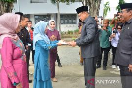 Gubernur Gorontalo minta guru tidak kalah dari teknologi AI