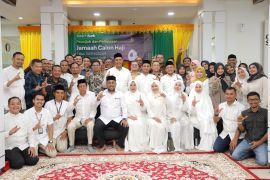 Bank Aceh peusijuk dan lepas 1.624 jamaah calon haji 2026