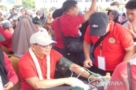 ULM sinergi organisasi profesi hadirkan layanan kesehatan diInternational Nurses Day