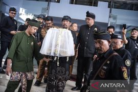 Kirab Mahkota Binokasih di Ciamis