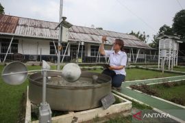 Sirkulasi siklonik picu potensi hujan lebat sejumlah wilayah hari ini