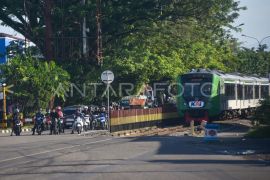 Penghentian penjagaan perlintasan sebidang di Padang