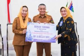 Bank Sulteng salurkan deviden ke Pemkot Palu sebesar Rp4,9 miliar