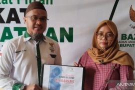 Baznas Belitung salurkan bantuan biaya pengobatan