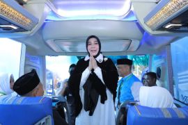 Lepas JCH kloter pertama, Illiza ingatkan jamaah jaga kesehatan di tanah suci