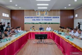 Pastikan keselamatan, Zigo Rolanda pastikan 165 petugas tetap jaga perlintasan KA di Sumbar pada 2026