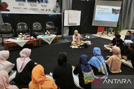 Sasti Gotama: Penulis novel harus banyak baca fiksi dan non fiksi