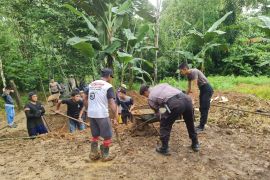 Polres Tabalong dukung percepatan pembangunan jembatan gantung Desa Pasar Batu