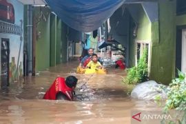 Sebanyak 22 RT di Jaktim terendam banjir dengan ketinggian air capai 195 cm