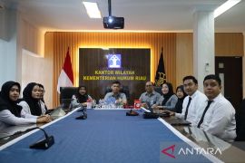 Tingkatkan Kompetensi Perancang, Kemenkum Riau Ikuti Pelatihan Teknis Pembentukan Peraturan Secara PJJ