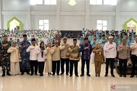 Kemenhaj Sultra ingatkan jamaah calon haji patuhi larangan swafoto di Tanah Suci
