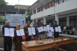 "Beasiswa Bercahaya" Kota Sukabumi gandeng enam perguruan tinggi