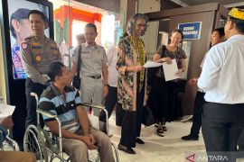 Wakil Dubes Australia Kunjungi SDN 015 dan Samsat Bulungan