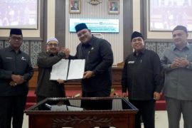 Wabup Banjar sampaikan dua raperda strategis ke DPRD
