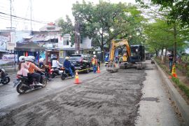 Perbaikan drainase di Jalan Aroepala Makassar digesa