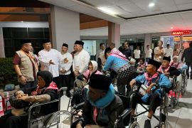Seluruh calon haji gelombang pertama Riau telah berangkat ke tanah suci