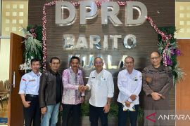Dewan bahas Raperda perubahan perusahaan daerah PBKM jadi perseroan
