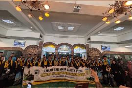 Varita Pusri lepas 49 jemaah calon haji Kloter 4 Embarkasi Palembang