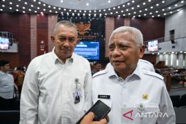 Surya apresiasi persetujuan Ranperda perubahan status PD AIJ menjadi PT AIJ