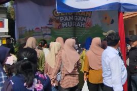 Legislator Jabar sebut Gerakan Pangan Murah bantu warga