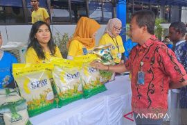 Bulog Papua gandeng UMKM dan bank gelar Gerakan Pangan Murah