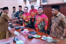Aceh Barat aktifkan dua kades setelah kembalikan dana desa Rp659 juta