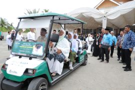 PPIH terima bantuan kendaraan ringan untuk mobilisasi JCH lansia Aceh