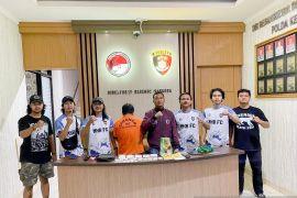 Polda Babel tangkap karyawan honorer diduga bandar narkoba, sita 607 gram sabu