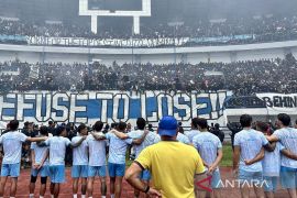 Resmi! Berikut susunan pemain Persib Bandung vs Persija Jakarta