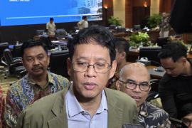 Menkeu tak nonaktifkan Dirjen Bea Cukai meski namanya terseret KPK