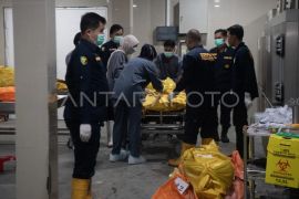 Jenazah korban kecelakaan bus ALS