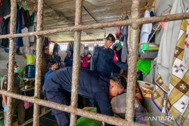 Rutan Barabai bersama APH razia gabungan temukan silet hingga korek api