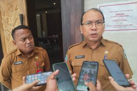 Kota Sorong wajibkan PNS pakai tas noken setiap Kamis