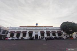 Polisi ungkap dugaan pelecehan seksual terhadap tujuh santri laki-laki di Surabaya