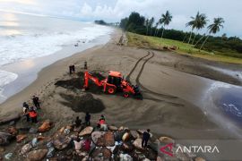 BPBD Aceh Barat keruk muara sungai antisipasi banjir