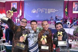 Empat pewarta foto ANTARA raih APFI 2026