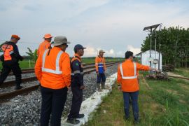 KAI Semarang cek kondisi jalur Semarang-Blora hadapi cuaca ekstrim di musim pancaroba