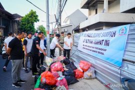 Bupati Badung awasi pengelolaan sampah di Kuta