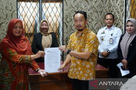 Estafet tanggung jawab, Kanwil Kementerian Hukum Bengkulu kawal penyerahan protokol notaris di Rejang Lebong