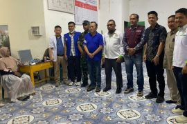OP Kesehatan gelar baksos di Desa Nagur, berikan ratusan kacamata gratis