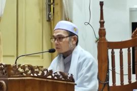Ustadz Ghazali ungkap shalat sunat disunatkan atau mu'akat