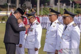 Bupati-Wakil Bupati HST terima Pin Alumni Kehormatan IPDN