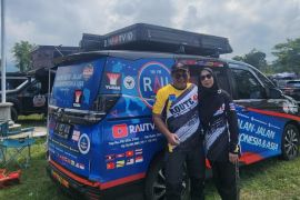 Pasangan Lansia asal Aceh tempuh perjalanan darat dari Indonesia hingga Mekkah dan Eropa