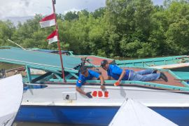 DKPP Tanah Laut lakukan penamaan kapal nelayan di Kuala Tambangan