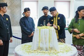 Bupati Karawang sambut kedatangan Mahkota Binokasih