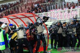 Kekalahan Persipura lawan Adhyaksa FC diwarnai kericuhan
