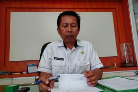 Pemkab Agam turunkan petugas periksa kesehatan hewan kurban