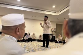 Jamaah tak paksakan diri ke Masjidil Haram saat padat