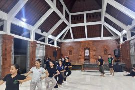 Komunitas seni latihan intensif jelang Pesta Kesenian Bali